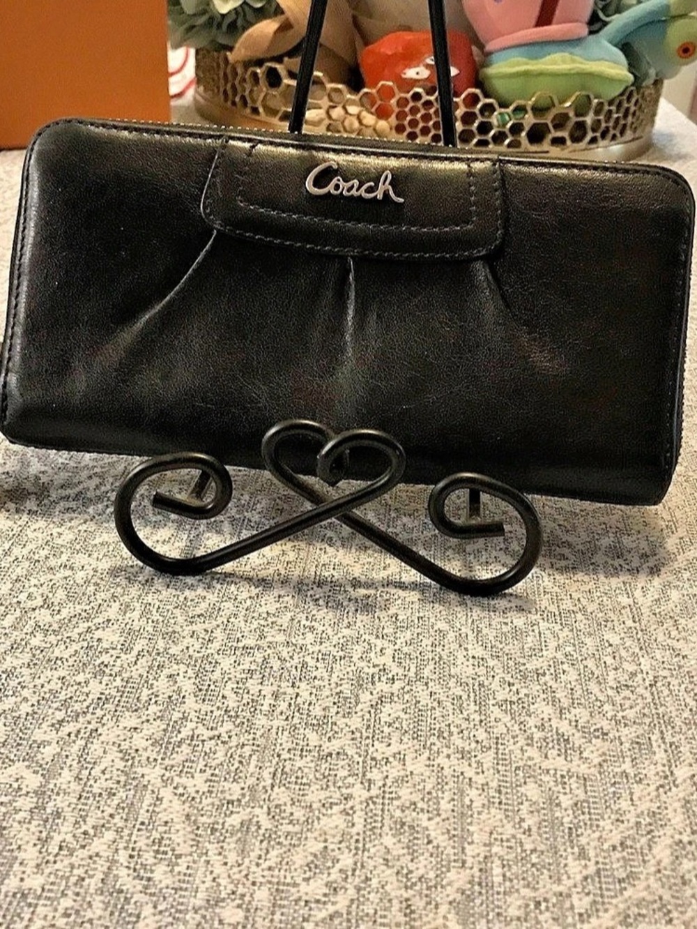 Coach Ashley EUC Pleated Leather Zip Around Wallet Black